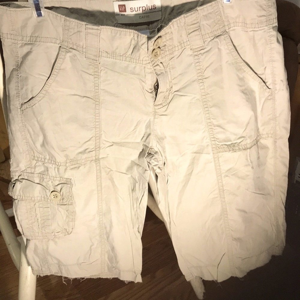 GAP surplus CARGO/CAPRI khakis